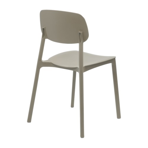Silla apilable de plástico rígido 